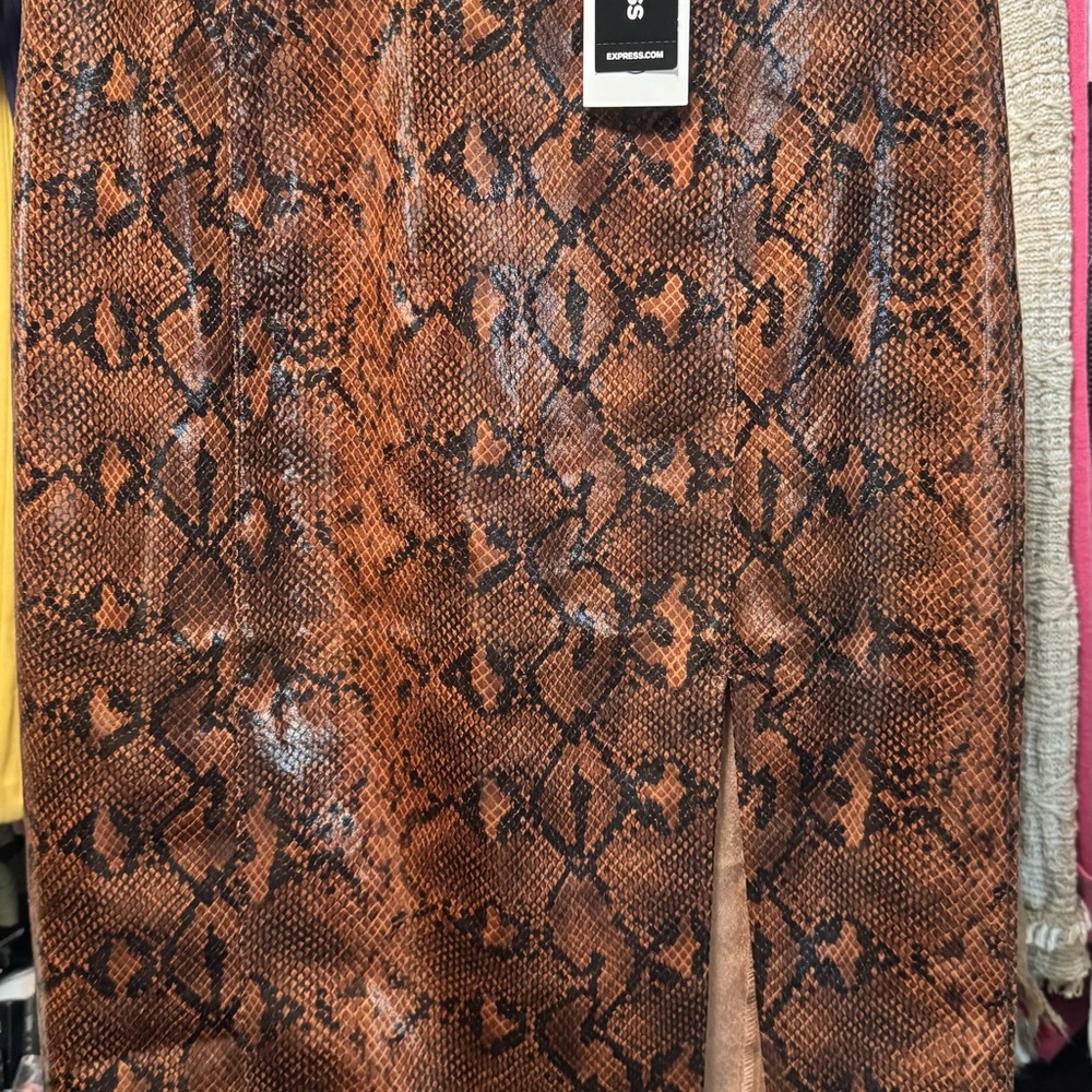 Express Brand New With Tags Brown Snake Print Skirt